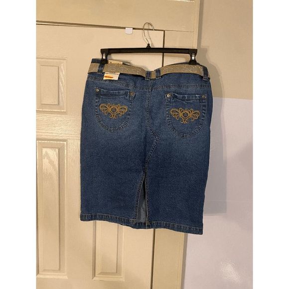 LEI Design 🐾 Ashley Ultra-Low Rise Size 13 Jean Skirt, NWT - Picture 4 of 5